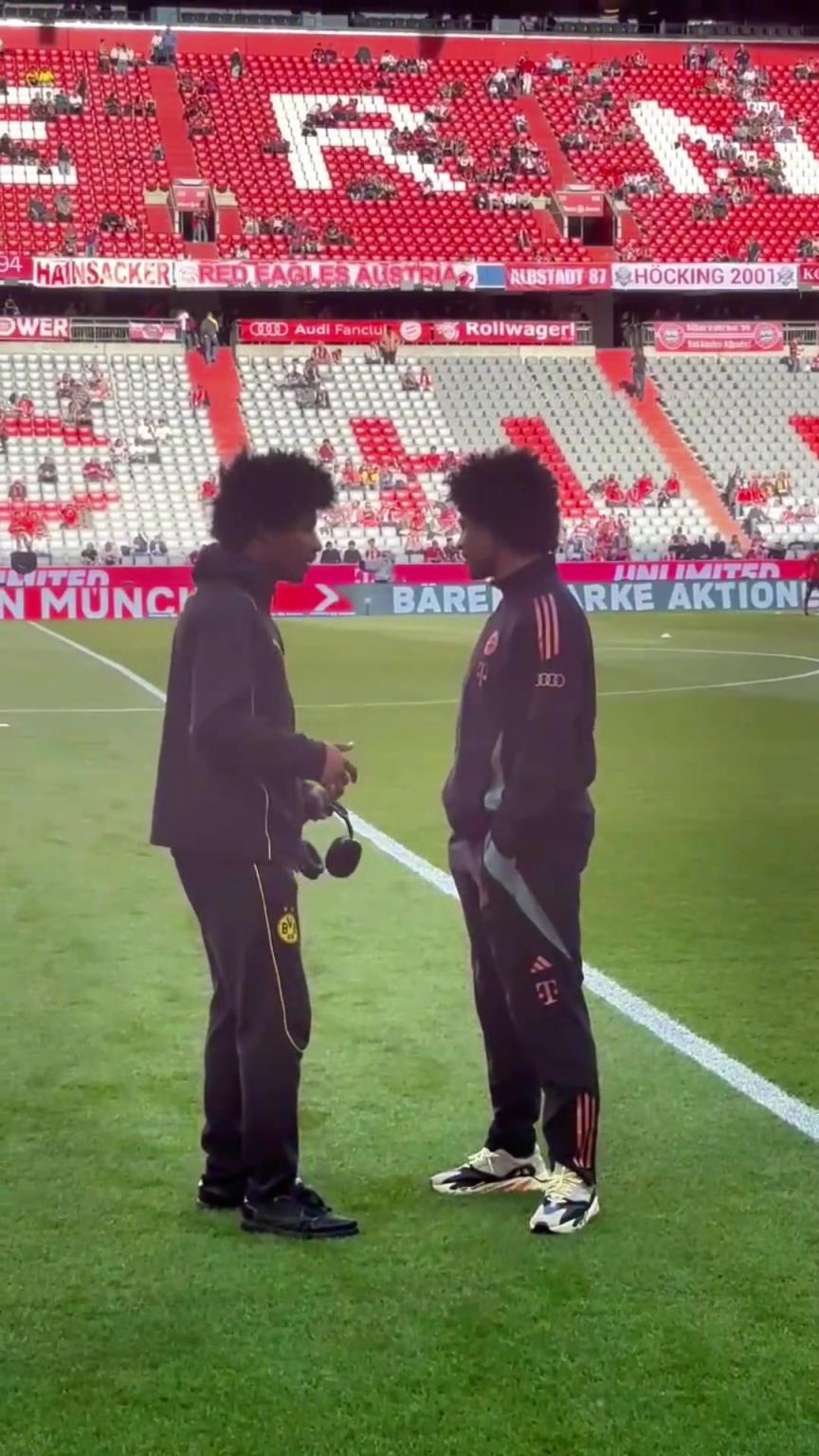 一模一樣的蓬蓬頭！一時分不清阿德耶米和格納布里了！